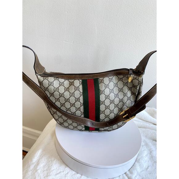 Authentic Gucci Shoulder Bag - Picture 7 of 13
